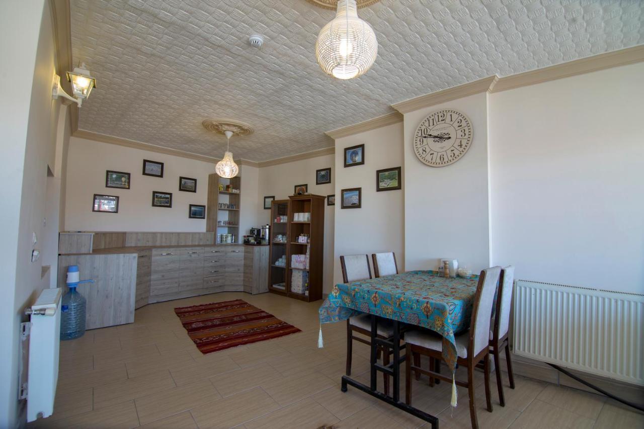 Kamelya Cave Hostel (Adults Only) Göreme Ngoại thất bức ảnh
