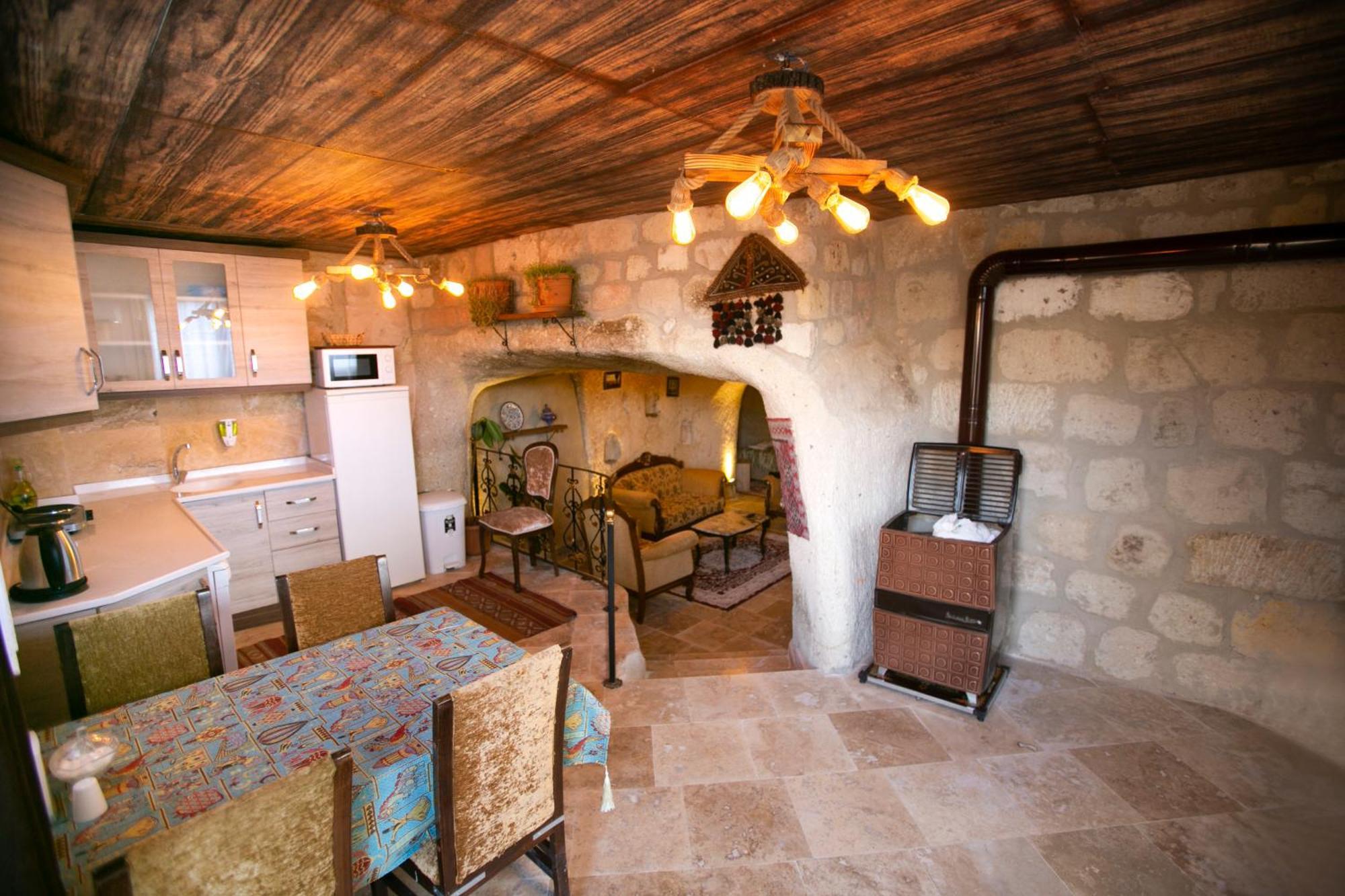 Kamelya Cave Hostel (Adults Only) Göreme Ngoại thất bức ảnh