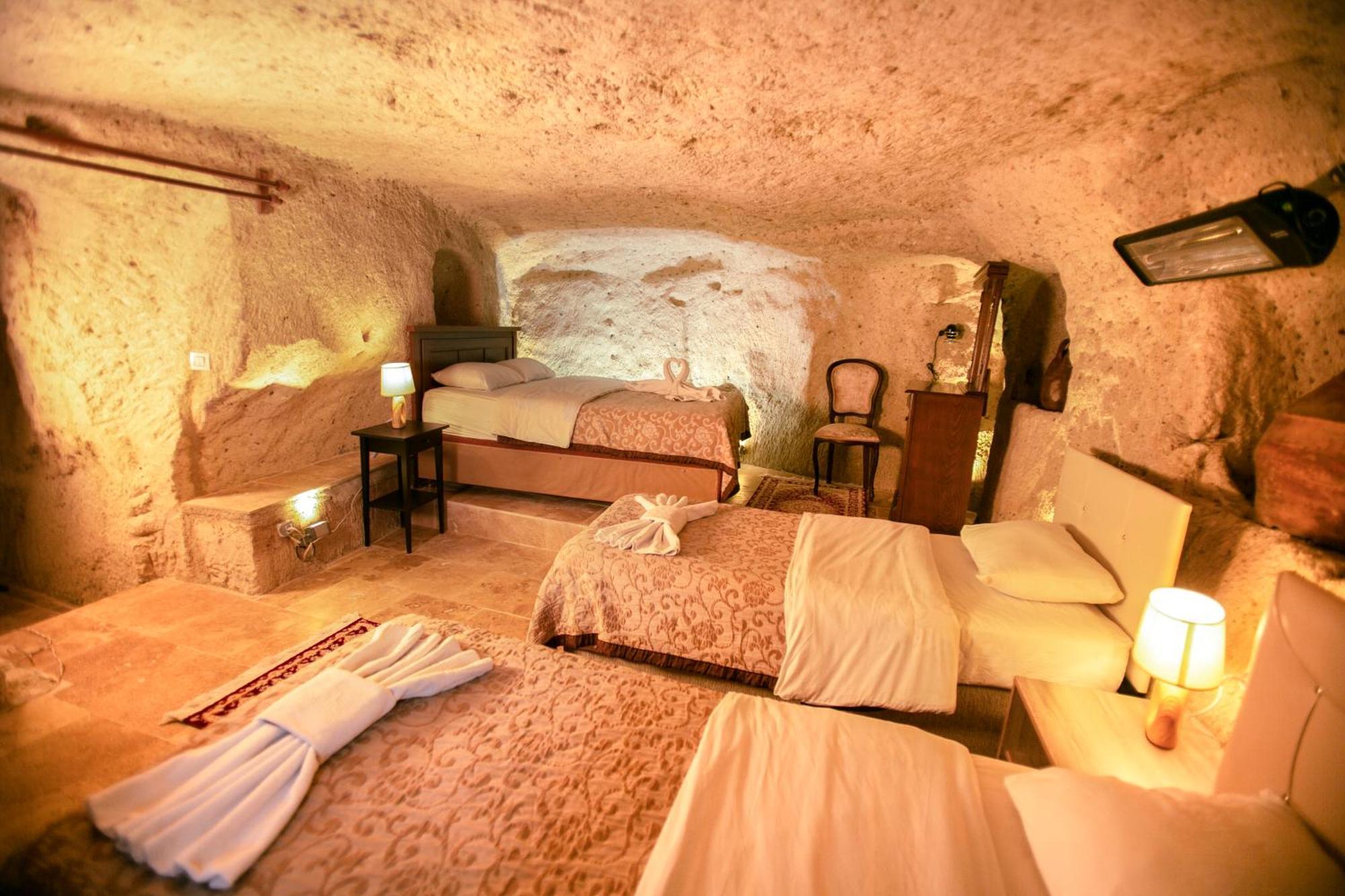 Kamelya Cave Hostel (Adults Only) Göreme Ngoại thất bức ảnh